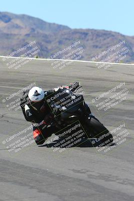 media/Apr-14-2024-SoCal Trackdays (Sun) [[70f97d3d4f]]/6-Bowl (1030am)/